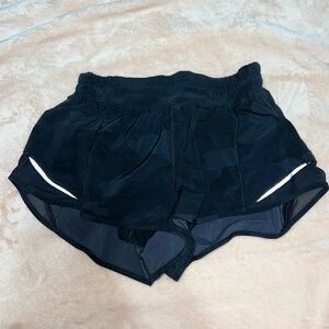 LULU camo shorts!